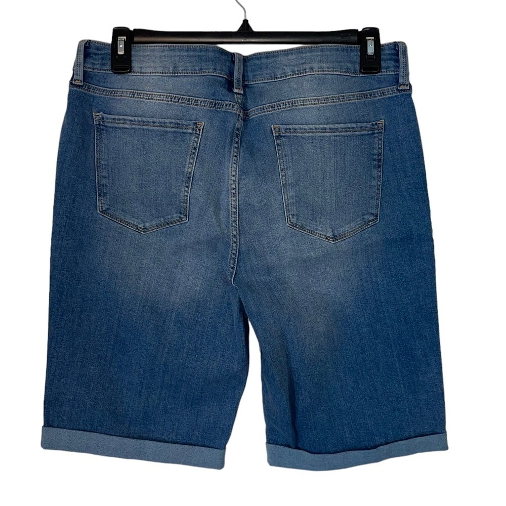 NWT 11” Bermuda shorts by St. John’s Bay. Mid rise size 16 - Picture 5 of 6